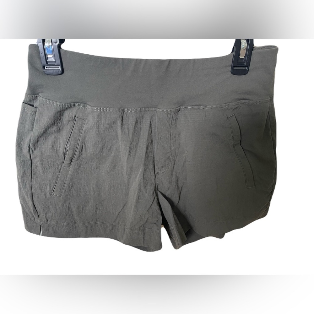 Athleta Women's Trekker North Shorts